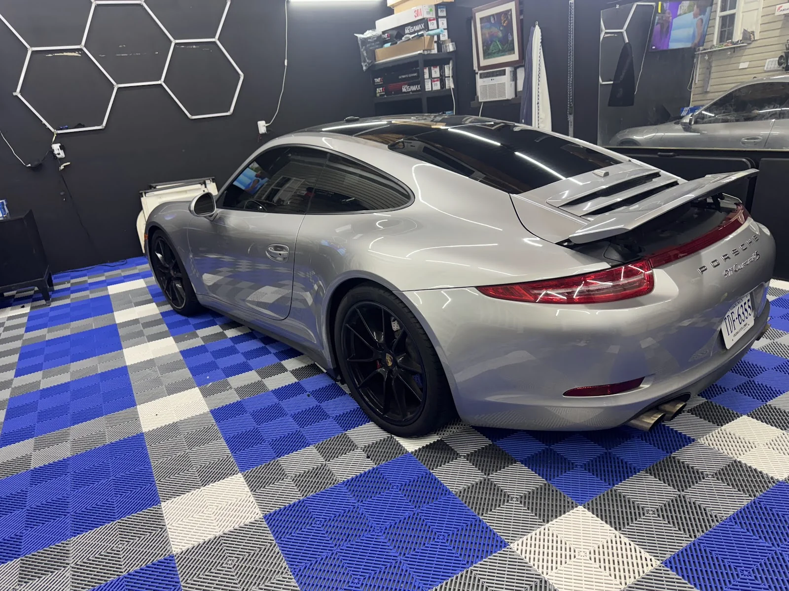 DL Tint shop exterior